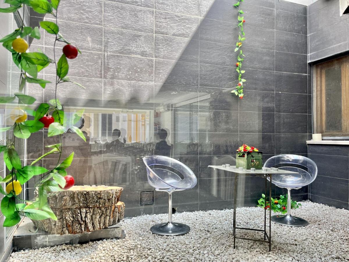 Hostal Nomadas By Gloove Villalba de la Sierra Zewnętrze zdjęcie