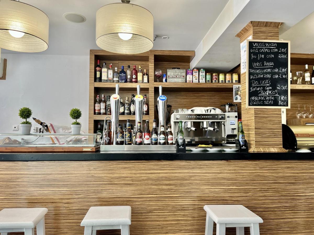 Hostal Nomadas By Gloove Villalba de la Sierra Zewnętrze zdjęcie